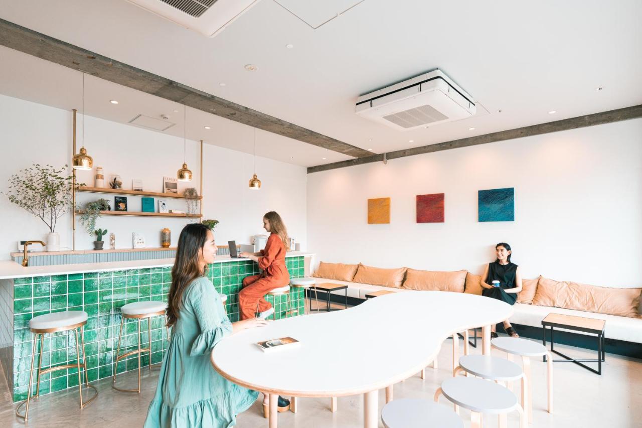 Mayu Tokyo Woman Kültér fotó